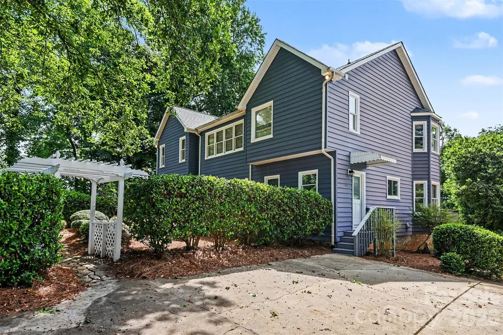 6620 Amos Smith Road Charlotte NC 28214