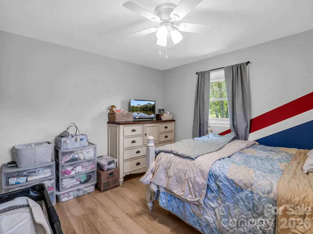 204 Jeff Street Hendersonville NC 28739