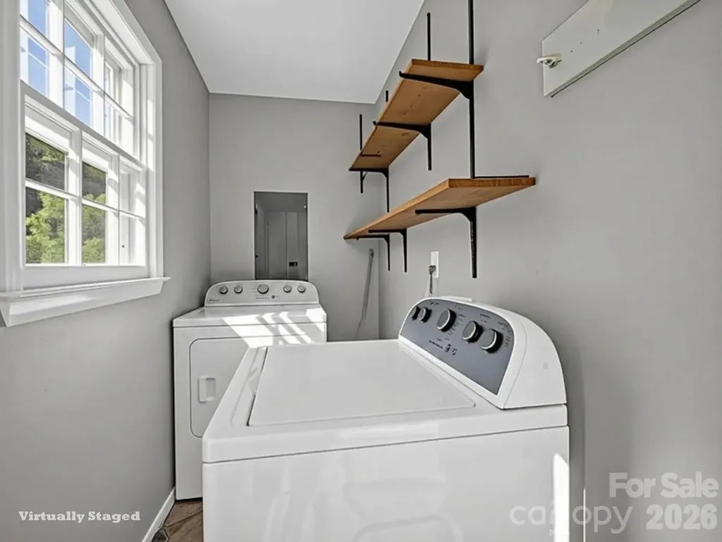 204 Jeff Street Hendersonville NC 28739