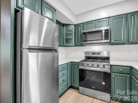 204 Jeff Street Hendersonville NC 28739