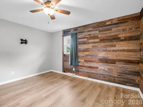 204 Jeff Street Hendersonville NC 28739