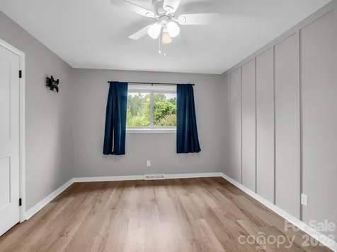 204 Jeff Street Hendersonville NC 28739