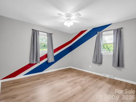 204 Jeff Street Hendersonville NC 28739
