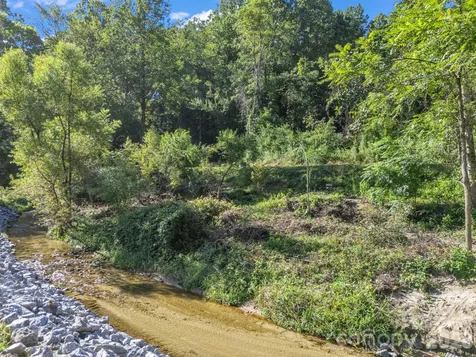 204 Jeff Street Hendersonville NC 28739