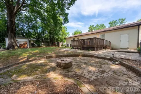 4300 Dowling Drive Charlotte NC 28205