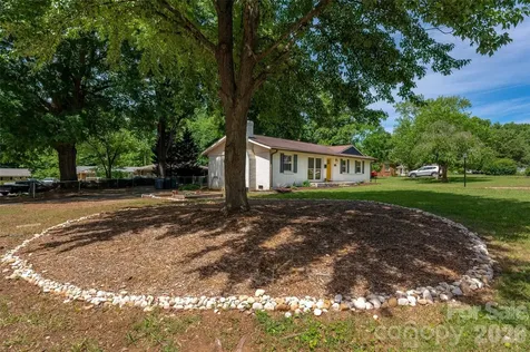 4300 Dowling Drive Charlotte NC 28205