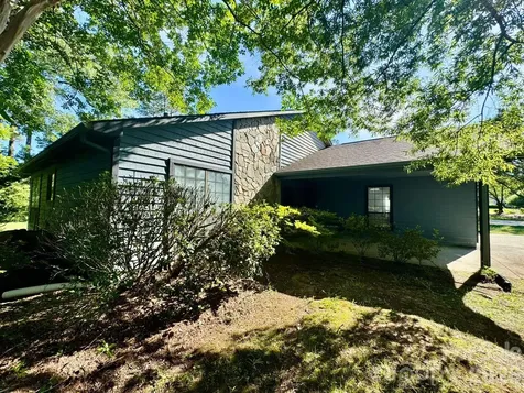 11209 Snapfinger Drive Charlotte NC 28277