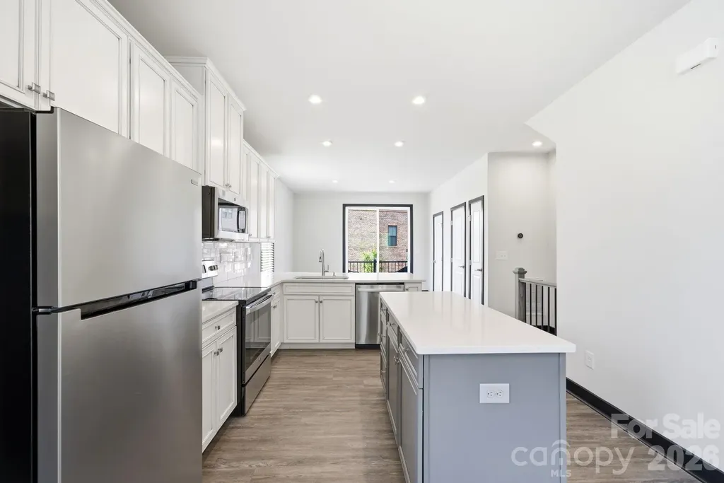 804 Broad River Lane Charlotte NC 28211