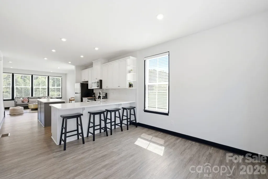 804 Broad River Lane Charlotte NC 28211