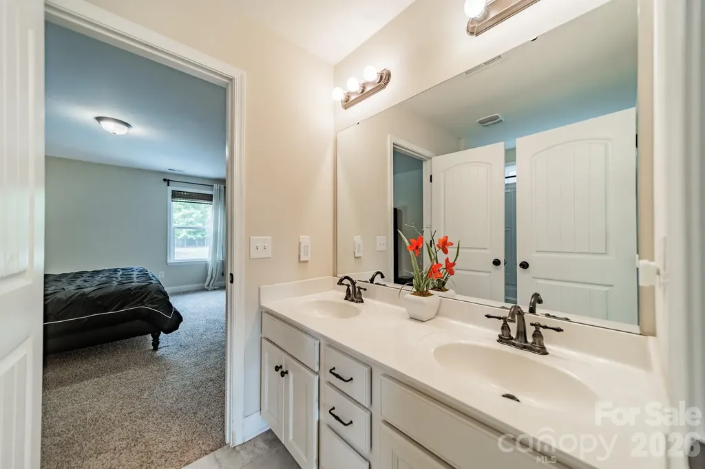512 Stillwater Road Troutman NC 28166