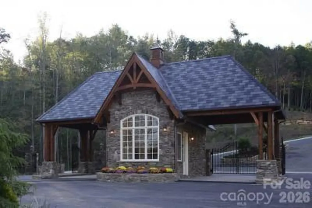 121 Deer Jump Trail Lake Lure NC 28746