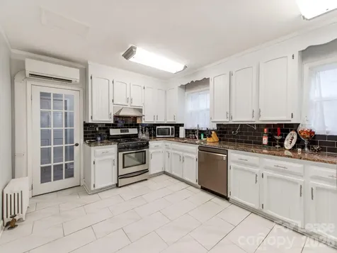 1209 Oakwood Avenue Gastonia NC 28052