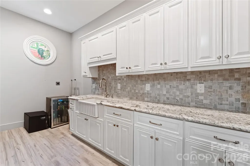 5511 Carmel Road Charlotte NC 28226