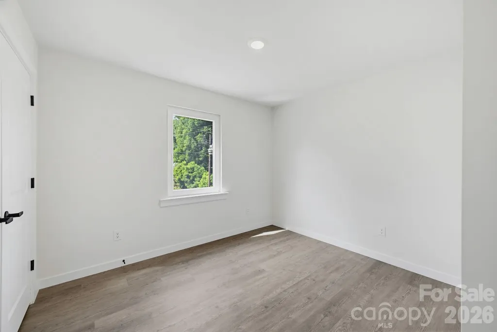244 S Caldwell Avenue Conover NC 28613