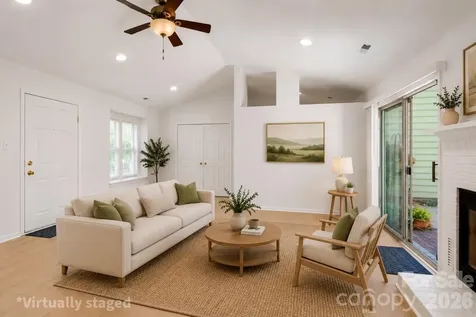 2734 Tiergarten Lane Charlotte NC 28210