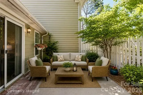 2734 Tiergarten Lane Charlotte NC 28210