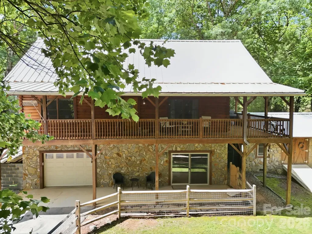 25 Theresa Terrace Road Nebo NC 28761