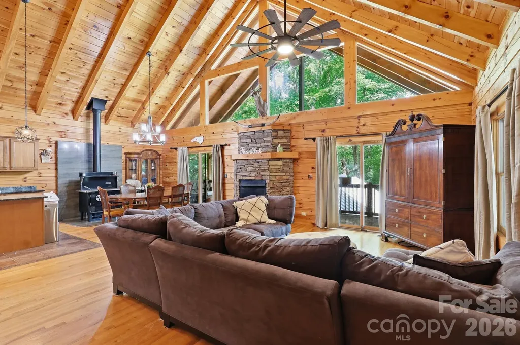 25 Theresa Terrace Road Nebo NC 28761