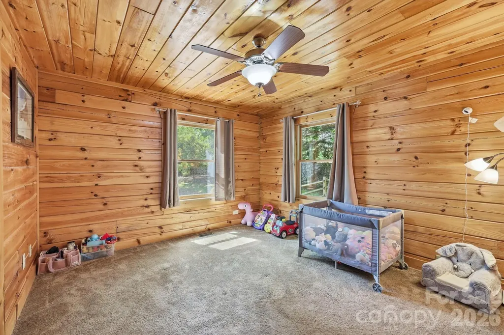 25 Theresa Terrace Road Nebo NC 28761