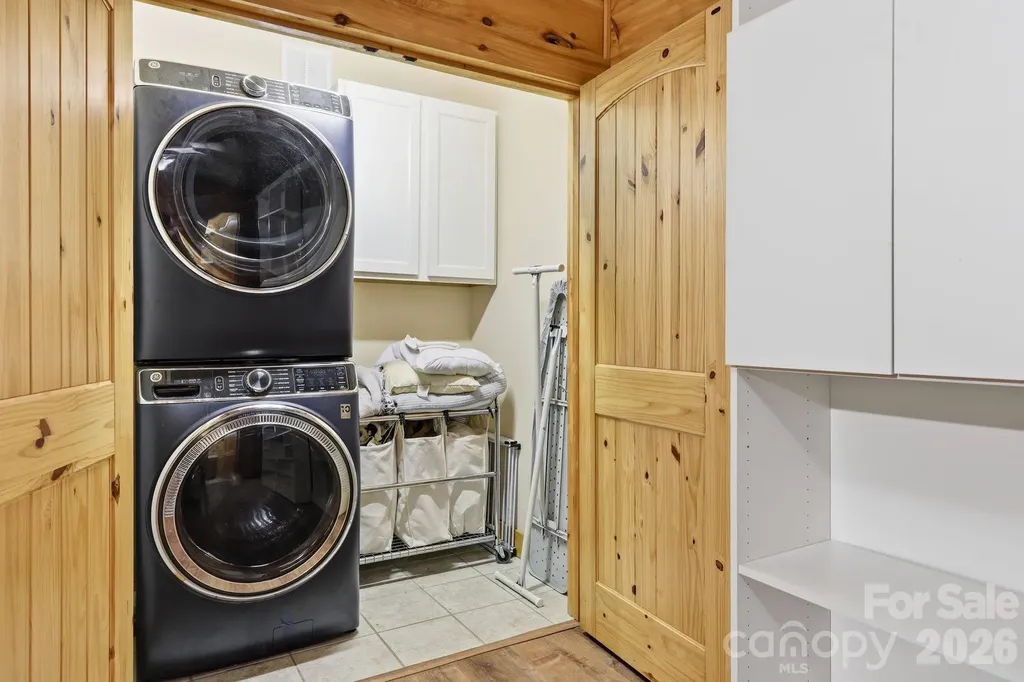 25 Theresa Terrace Road Nebo NC 28761