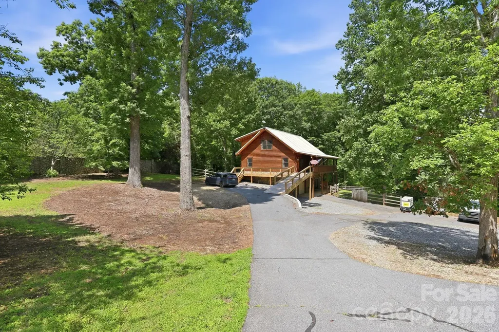 25 Theresa Terrace Road Nebo NC 28761