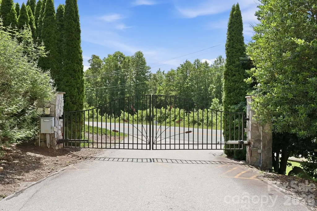 25 Theresa Terrace Road Nebo NC 28761