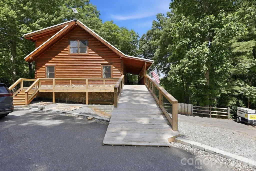 25 Theresa Terrace Road Nebo NC 28761