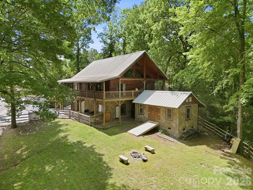 25 Theresa Terrace Road Nebo NC 28761