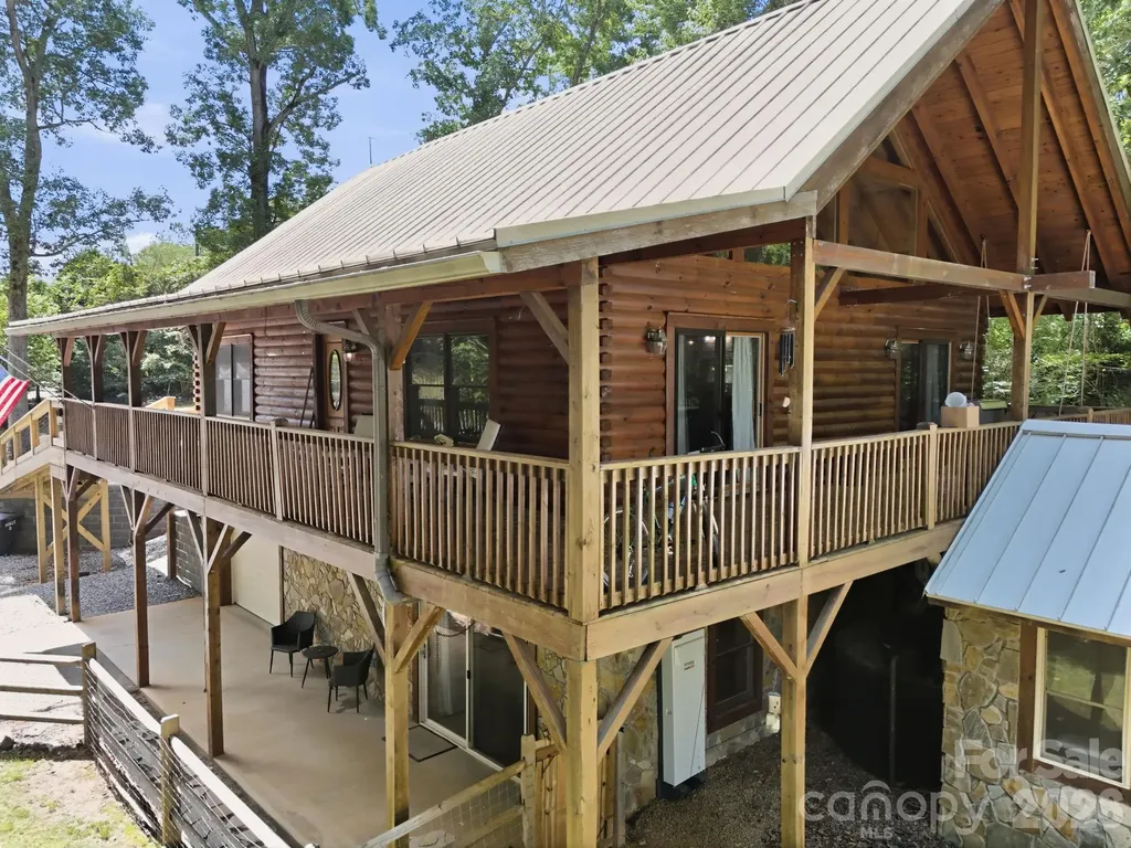 25 Theresa Terrace Road Nebo NC 28761