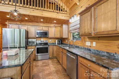 25 Theresa Terrace Road Nebo NC 28761