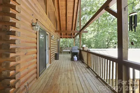 25 Theresa Terrace Road Nebo NC 28761