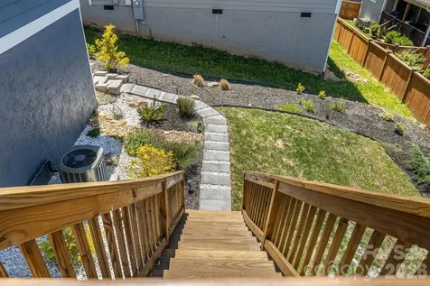 215 Oak Meadow Lane Asheville NC 28804