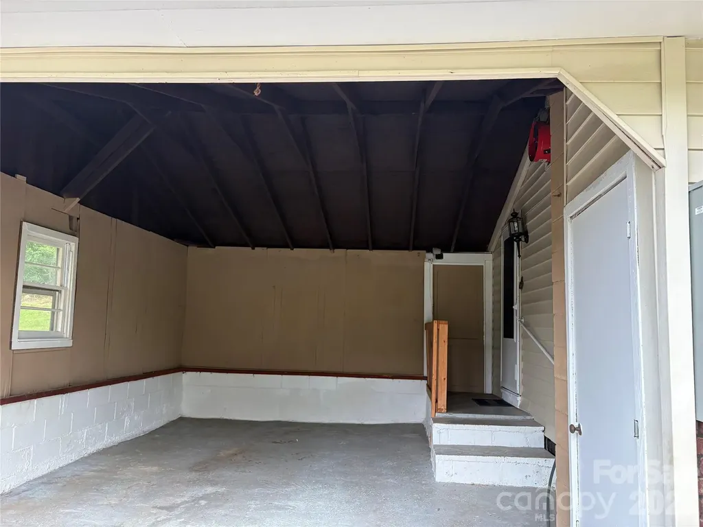 160 Cooper Street Canton NC 28716