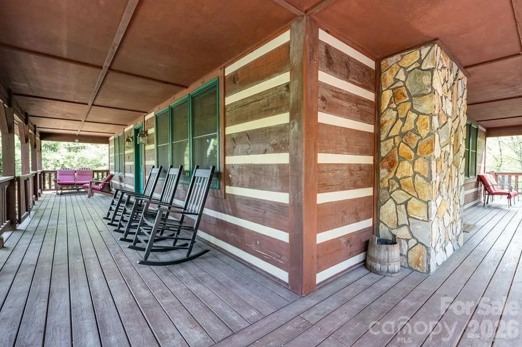 197 Woodby Ridge Road Vilas NC 28692