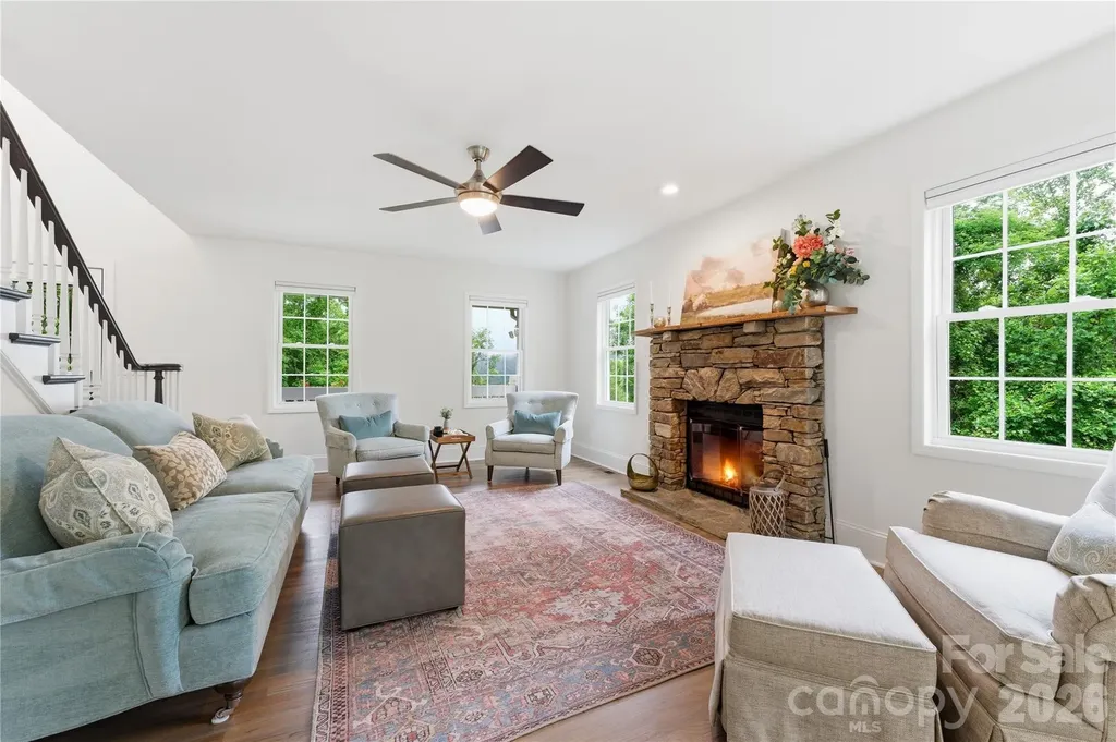 15 Racoon Point Canton NC 28716