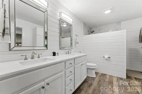 15 Racoon Point Canton NC 28716