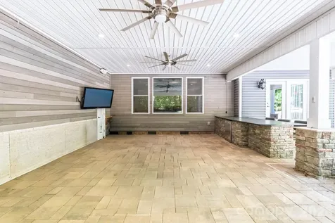 10200 Kerns Road Huntersville NC 28078