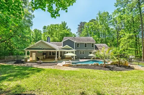 10200 Kerns Road Huntersville NC 28078