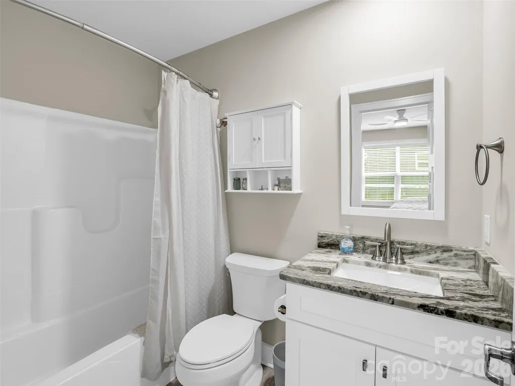 221 Millbrae Loop Hendersonville NC 28791
