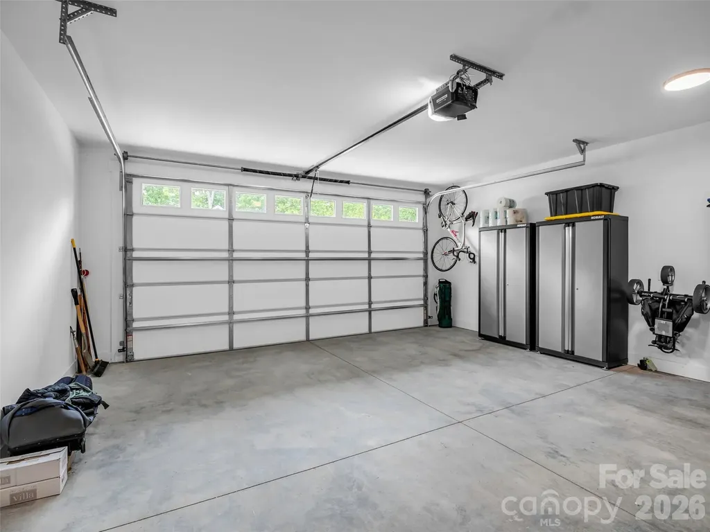 221 Millbrae Loop Hendersonville NC 28791