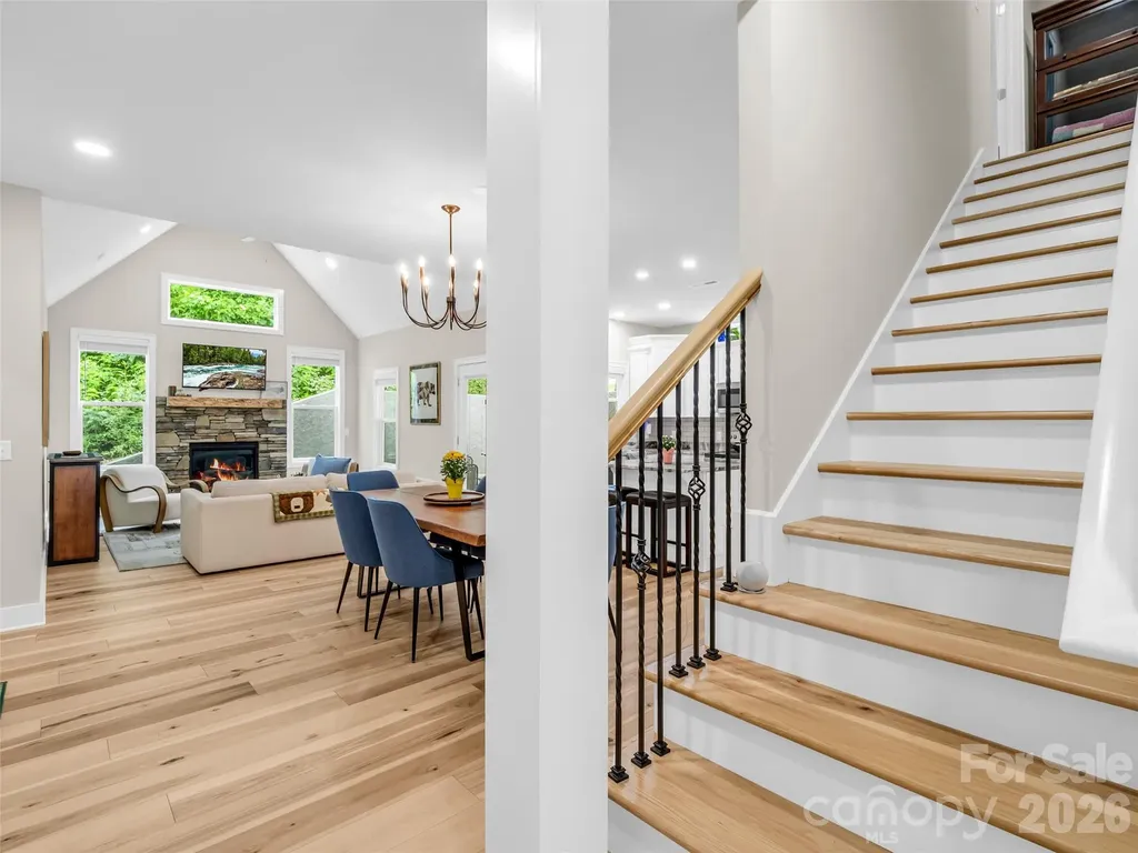 221 Millbrae Loop Hendersonville NC 28791