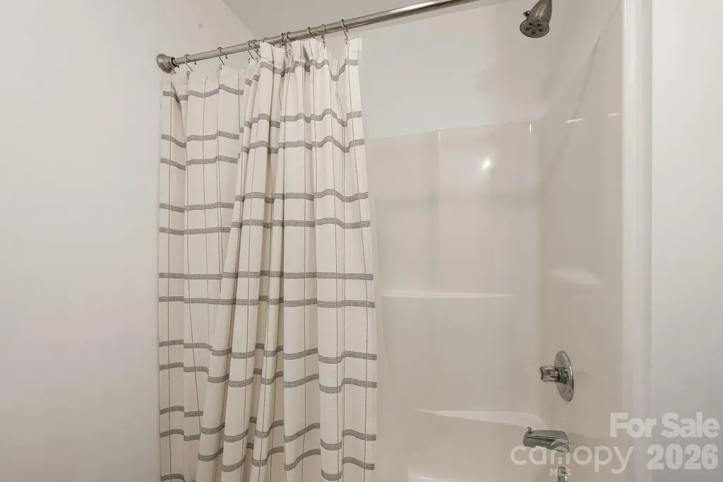477 Governors View Road Asheville NC 28805