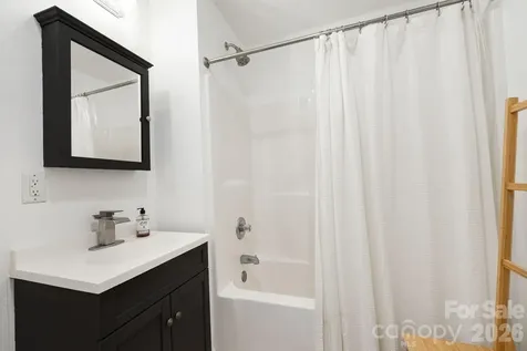 477 Governors View Road Asheville NC 28805