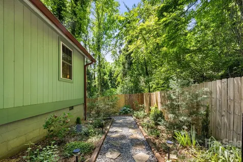 477 Governors View Road Asheville NC 28805