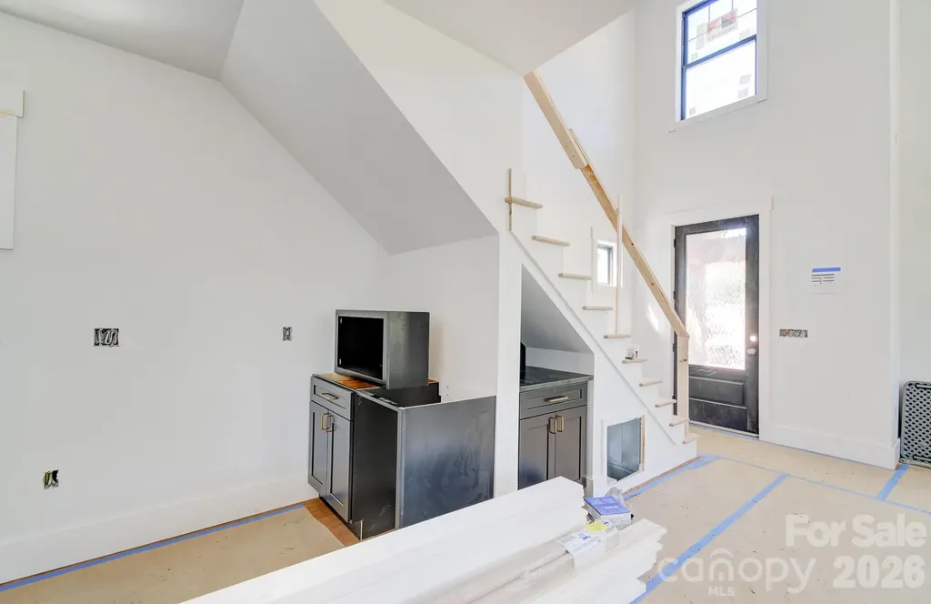 18 S Martha Kate Drive Hendersonville NC 28792