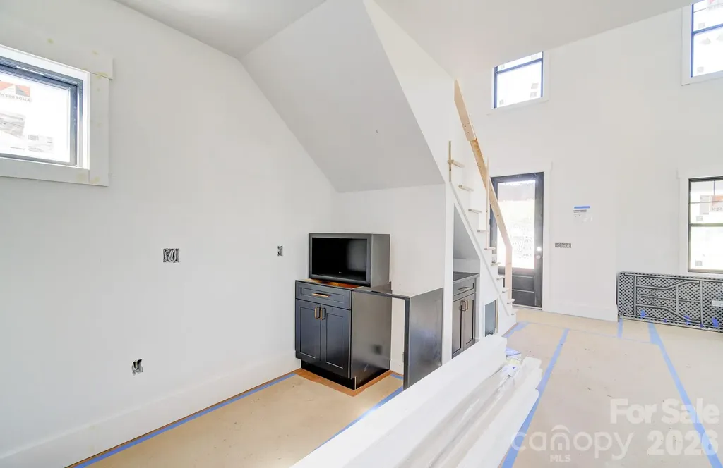 18 S Martha Kate Drive Hendersonville NC 28792