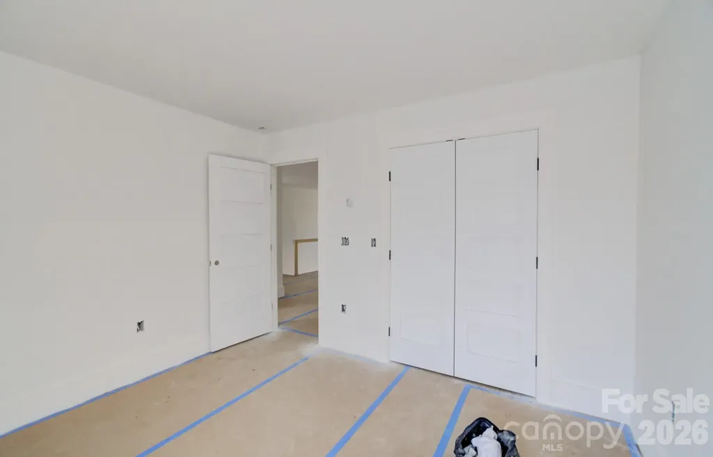 18 S Martha Kate Drive Hendersonville NC 28792