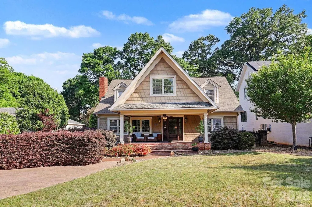 2215 Hassell Place Charlotte NC 28209