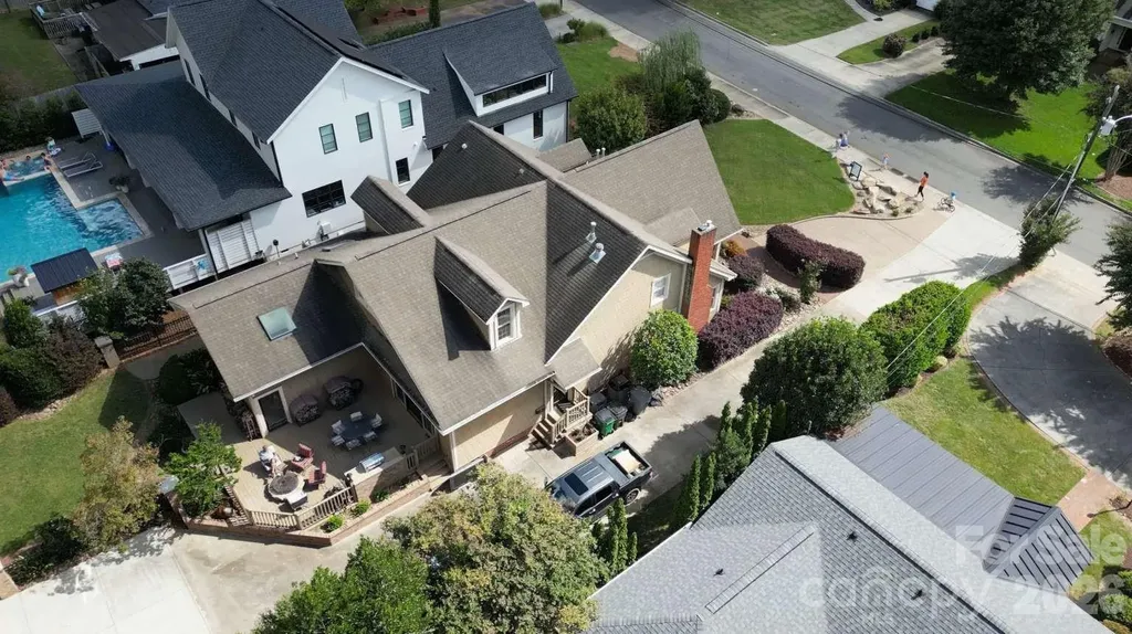 2215 Hassell Place Charlotte NC 28209