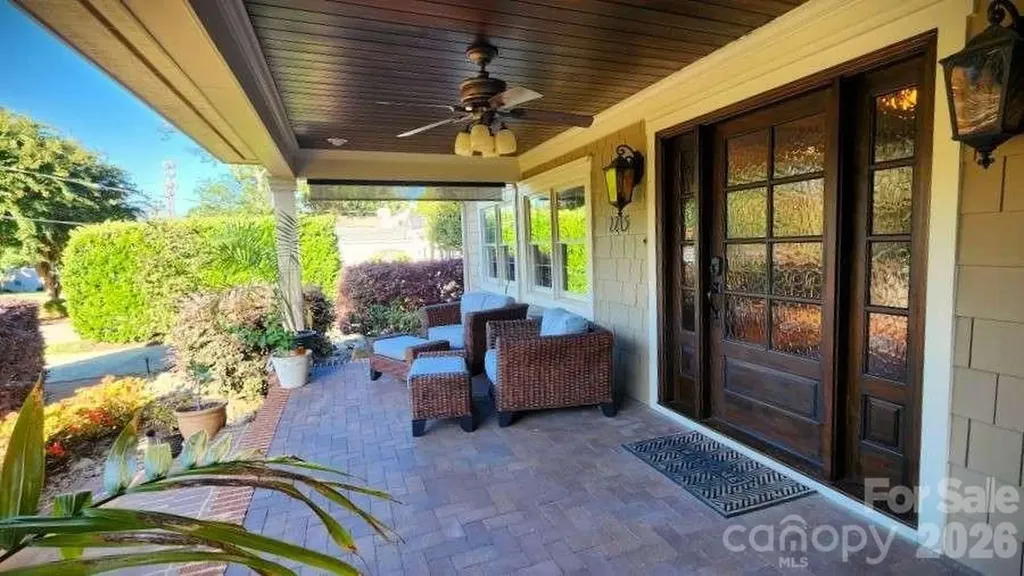 2215 Hassell Place Charlotte NC 28209